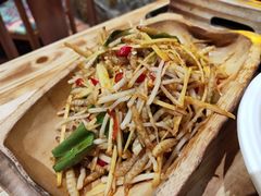 -老滇山寨•云南特色菜•地方菜•民族风情歌舞表演(金碧店)