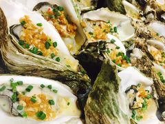 蒜蓉蒸特大生蚝-宏佳丰味蟹馆(洛溪店)