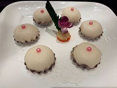 雪媚娘-亢龙太子酒轩(东湖店)