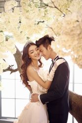 -易摄影婚纱摄影工作室