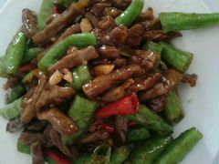 -明月食府(二区干二路店)