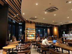 -星巴克臻选(莘庄仲盛店)