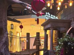-暴风岛沉浸式体验馆(百联世纪店)