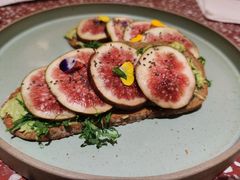无花果手撕鸡肉tapas-Toris(LuOne凯德晶萃广场店)