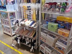-名创优品(北京新中关购物中心地铁层店)
