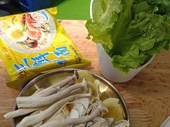 -菌小白火锅(时尚天河店)
