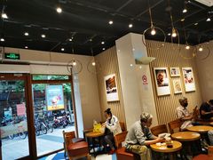 大堂-85度C(生甜甜圈研究工坊·上海局门店)