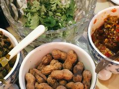脆壳花生-霆记海鲜·只为这碗面(滨江店)