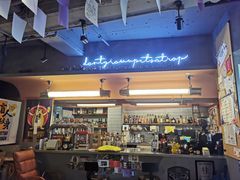 大堂-店溡三(御华名苑愚园路1221弄店)
