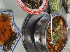 -牟记江湖重庆地标特色菜鱼蛋海鲜羊蝎子(巴南区黑金冠十多年好店)