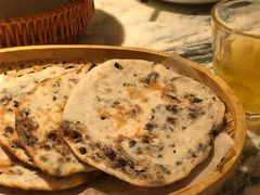 缙云烧饼-梁家大院•农家菜(昆山会展中心店)