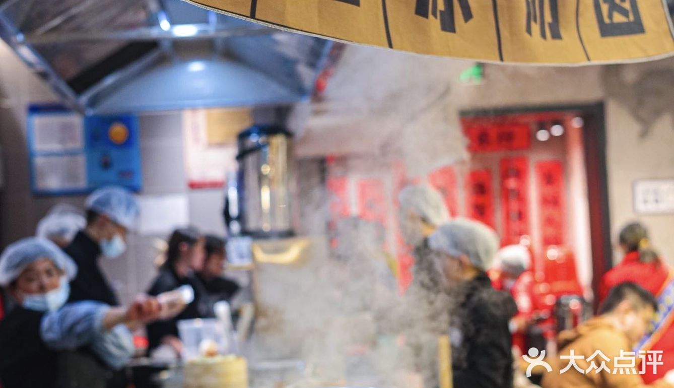 不愧是成都火锅界的顶流大佬｜现在魔都又开新店咯