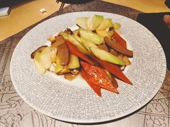 -穹六人间 people 6(岳阳路店)