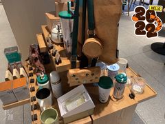 -星巴克臻选(上海中环广场2F店)