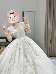 -Renee芮亦婚纱(原丽莎)