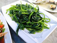 -四川小胡子海鲜(丁村万人海鲜广场店)