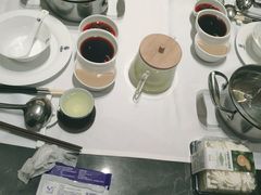 -红鼎豆捞·非遗鲍皇汤火锅(宝丰路店)