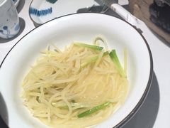 -费大厨辣椒炒肉(高铁吾悦广场店)