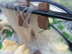 -鸭小妹鸭血粉丝(老门东店)
