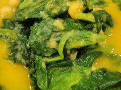 豌豆黄浸豌豆尖-半山腰·云南菜(侨福芳草地店)