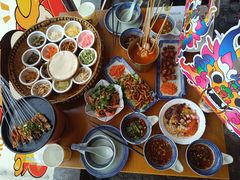 -包整·丝娃娃(一览甲秀楼风景店)