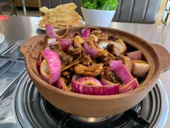 -胡须佬鸡煲四季火锅店(石厦西村直营店)