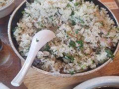 -侬佳蒸菜馆(听潮店)