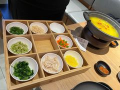 -川堂风·跷脚牛肉·乐山爆炒(宝山日月光店)