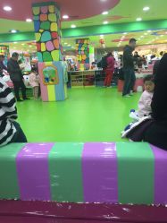 -宝贝渡口儿童游乐园(华南安盛店)