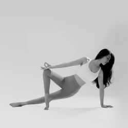 -馨媛瑜伽普拉提