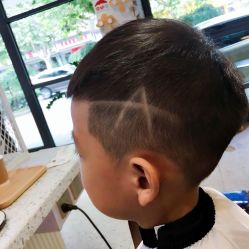 -PE SALON