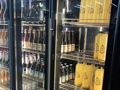 面包甜点陈列柜-蚝山·喷汽火山生蚝(前福路店)