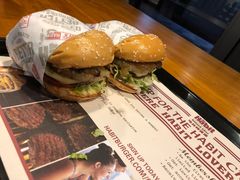-The Habit Burger Grill 哈比特汉堡(复兴soho店)