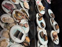 -雍容荟帝王蟹活龙虾展台自助(IFS黑金店)