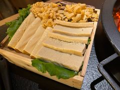 -晓宇重庆火锅(西安荟聚店)