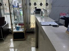 -茂菊口腔连锁(浦东南路店)
