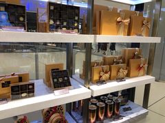 面包甜点陈列柜-GODIVA(国际金融中心店)