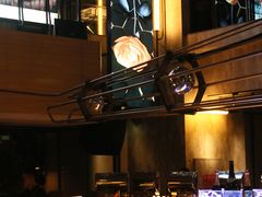 -The ROOF (通盈中心店)