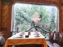 -维吾尔餐厅(宜山路店)