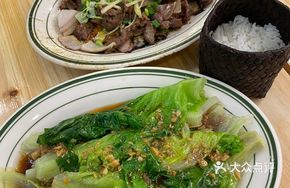 Crisp Bok Choy with Oyster Sauce