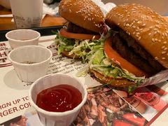 -The Habit Burger Grill 哈比特汉堡(复兴soho店)