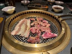 -铭牛烧肉·和牛海鲜自助(高新月牙湖店)