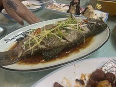 -六和聚传统烤鸭.天津菜(和平店)