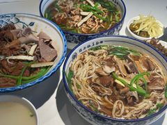 -镇南锅盖面馆(解放路店)