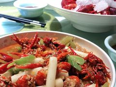 -茸梅路右拐龙虾-农家菜(松江店)