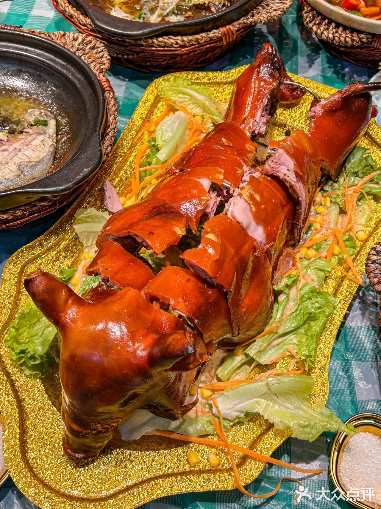 最近爆火杭城的烤乳猪终于吃上了🐷