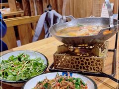 -老滇山寨•云南特色菜•地方菜•民族风情歌舞表演(金碧店)