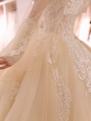 -Lady  Jane高端婚纱礼服馆