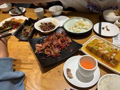 -隔壁老王·家常云南菜(花巷店)