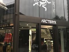 -ARC'TERYX始祖鸟(北京王府中环店)